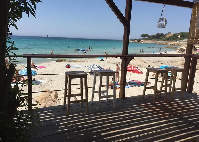 Ajaccio Magnifique T2 40M2 Centre Ville Vue Mer Au Bord De La Plage Neuf 5 Personnes Clim Wifi Balcon Parking Prive Ferme