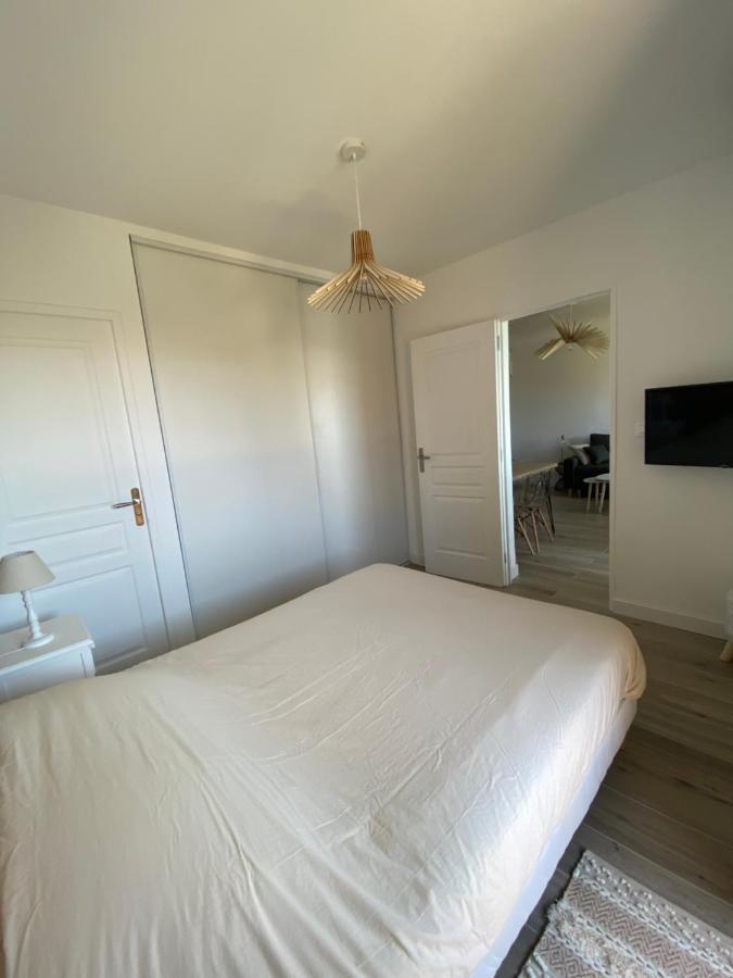Ajaccio Magnifique: Beachfront T2 With Sea View And Private Parking Apartment