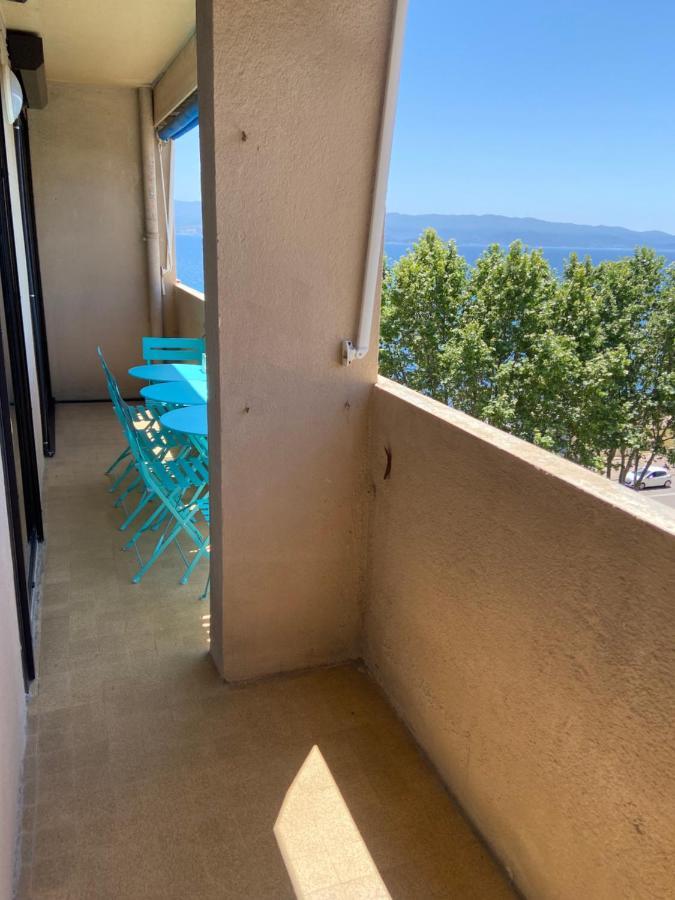 Ajaccio Magnifique: Beachfront T2 With Sea View And Private Parking