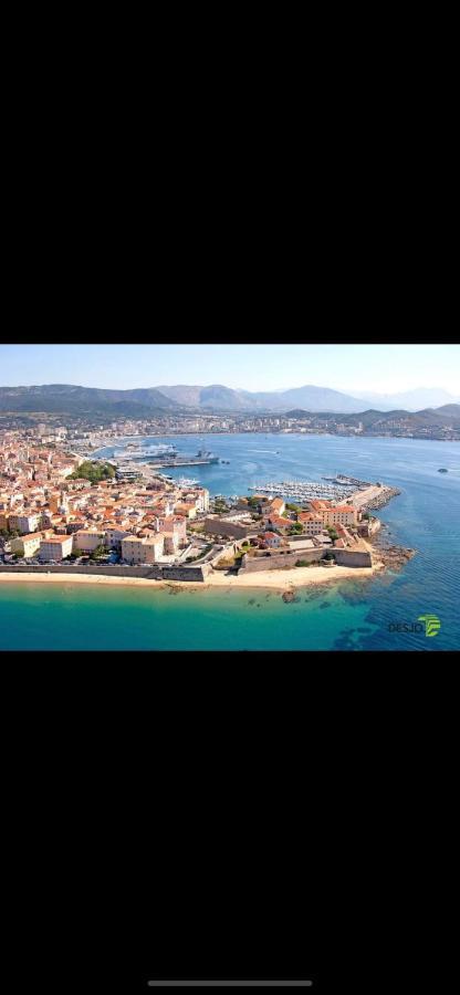 Apartment Ajaccio Magnifique: Beachfront T2 With Sea View And Private Parking
